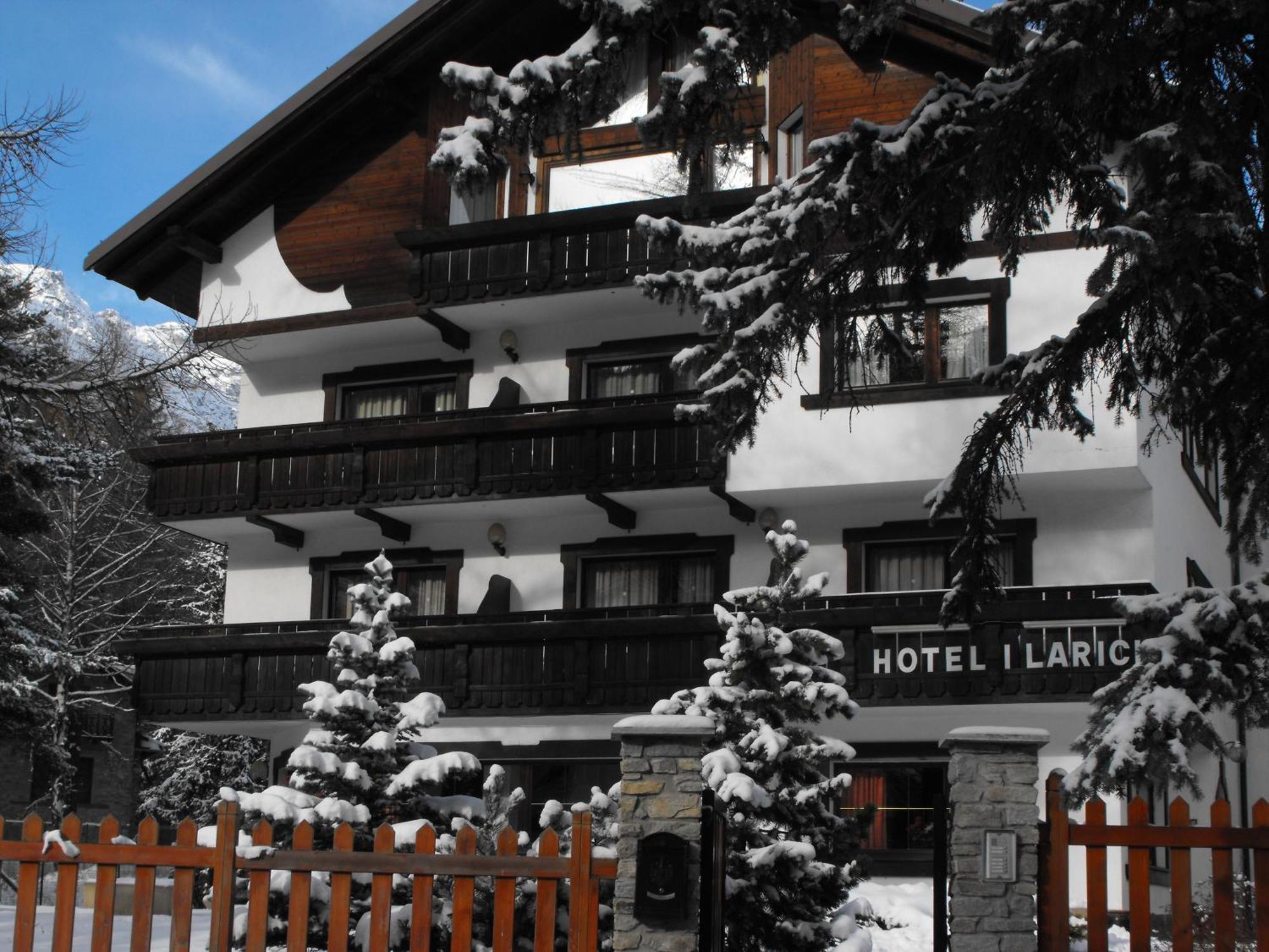 Hotel I Larici Bardonecchia Ngoại thất bức ảnh
