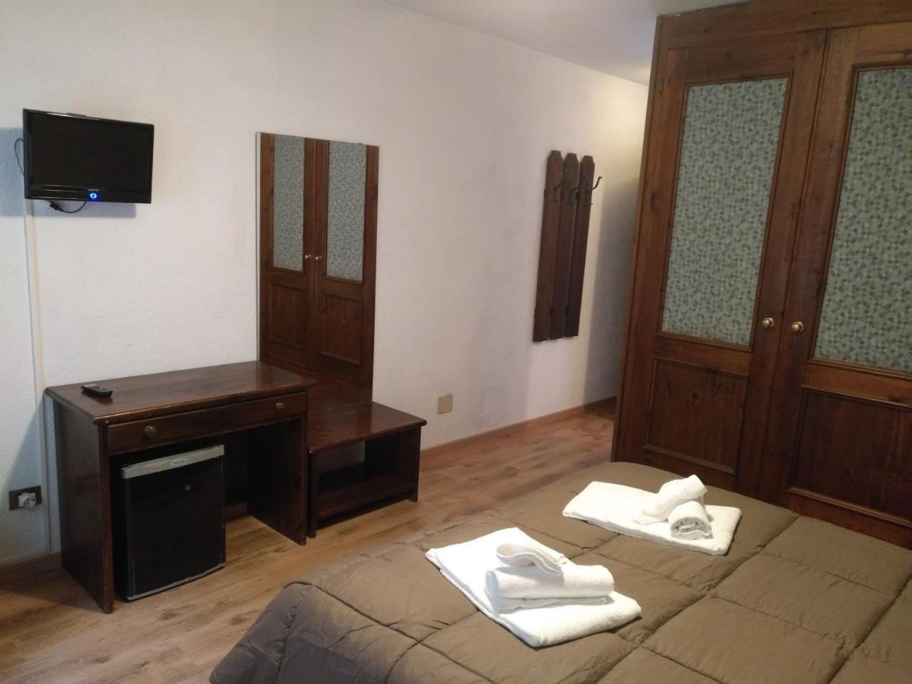 Hotel I Larici Bardonecchia Ngoại thất bức ảnh
